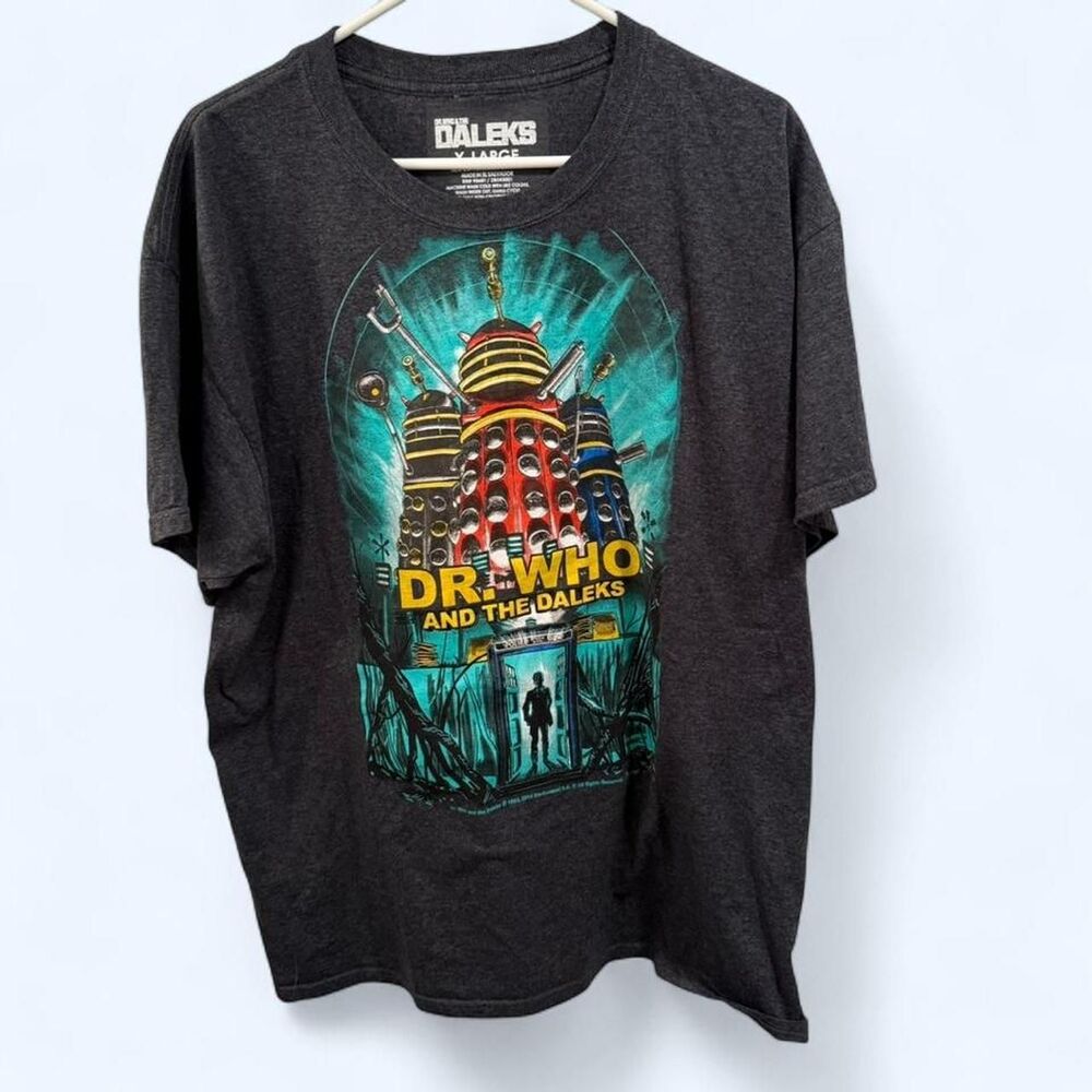Dr. Who and the Daleks grey t-shirt #drwho #davros #gaming. Size. XL